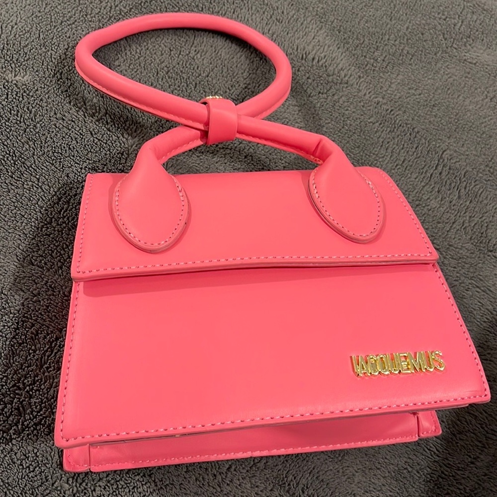 Pink jacquemus purse
